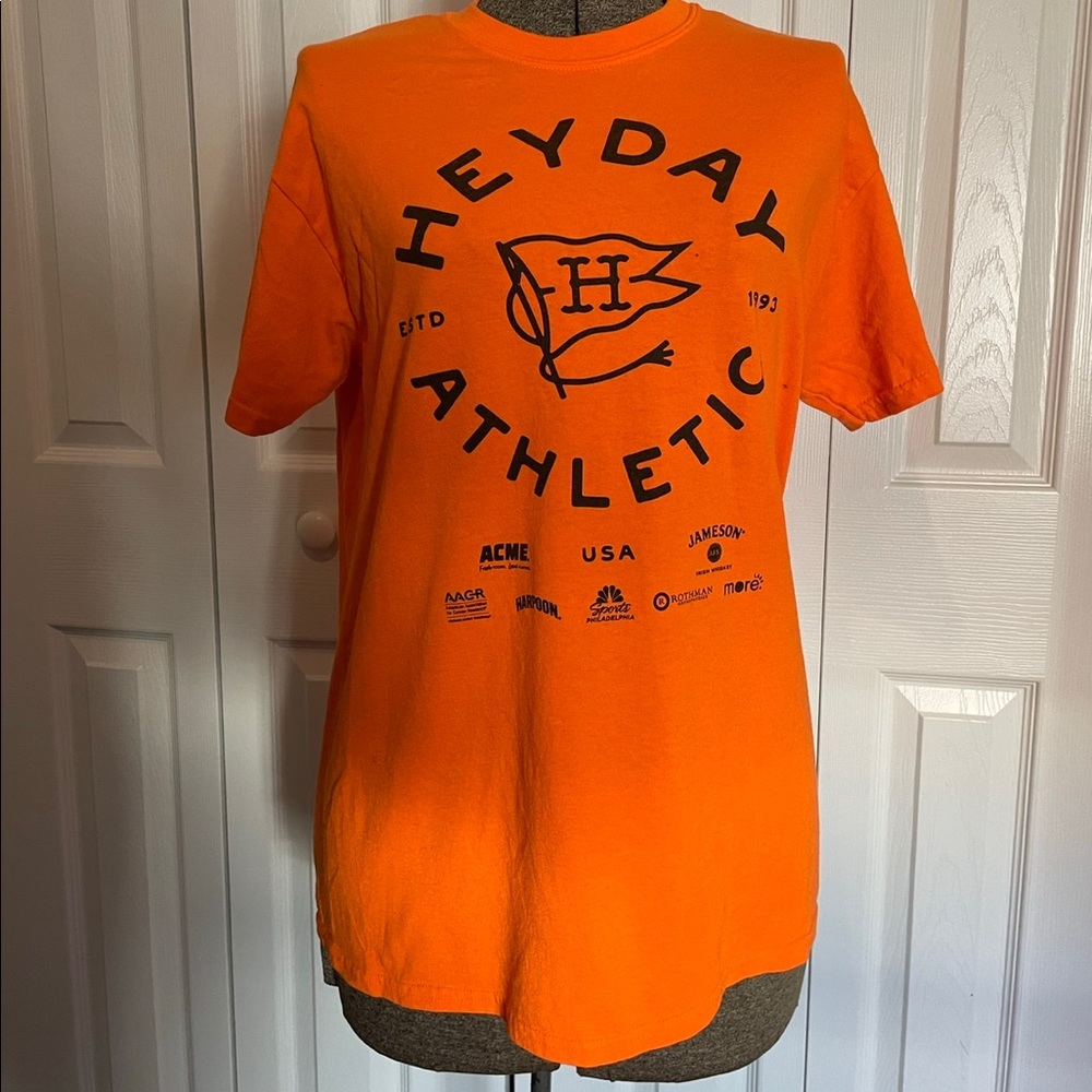 Athletic tee shirt